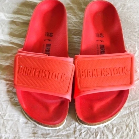 Ladies Designer Shoes by Birkenstock Tema Coral Slides - Picture 2 of 10